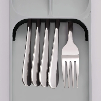 Compact Cutlery Organizer